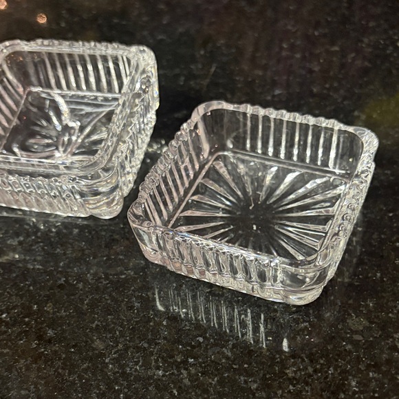 Industries Crystal Clear 24% Lead Crystal Bow Trinket Box EUC - Picture 5 of 6